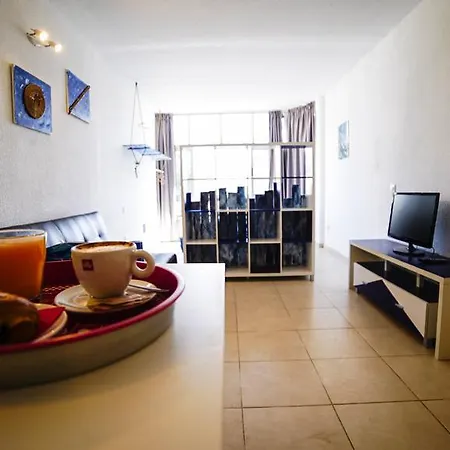 Apartamento Marino Коральео